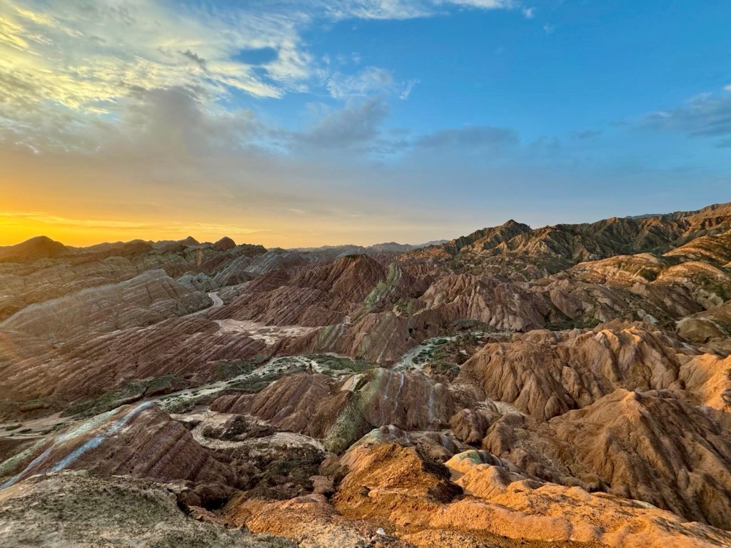 The China You Didn’t Expect: Wild Landscapes, Empty Deserts, and Rainbow&nbsp;Mountains